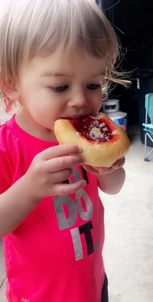 wilberczechdays's tweet photo. Isn’t this just adorable?! We’re all missing #wilberczechdays this year.  #kolache #adorable #czech https://t.co/GnELFgFa0M