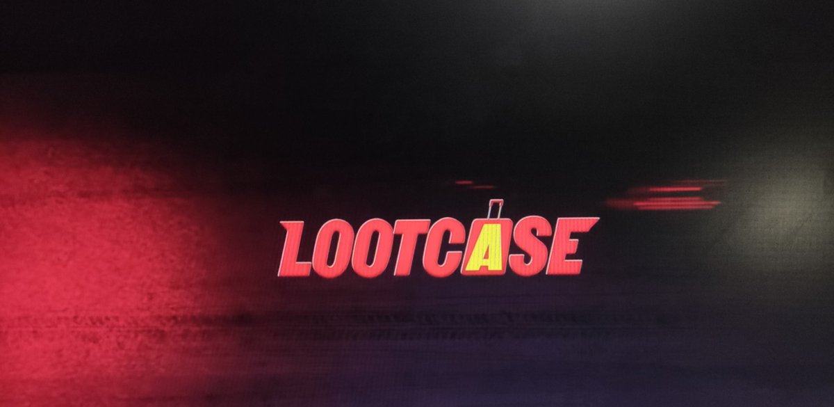 darshilhere's tweet photo. A very good comedy film has come after a long time. 
. Gripping screen play, 
. Good performances.(kunal khemu, vijay raaz, rasika duggal, gajraj rao, ranvir shorey)
. Let's appreciate good movie/stories not stereotype and trash content. 
#LootcaseStreamingNow #LOOTCASEREVIEW https://t.co/YhRMSLXbpD