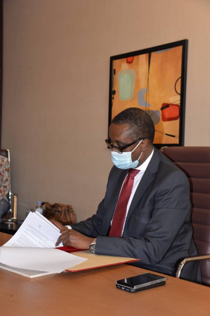 DrSenait's tweet photo. Thank you Minister @Vbiruta. Looking forward to working together for sustainable solution &amp; lasting societal changes focusing on women &amp; girls,&amp; anchored on local ownership, expertise, human development &amp; south-south cooperation for a self sufficient Africa. @cakamanzi @RDBrwanda https://t.co/ifrYr4Dol9
