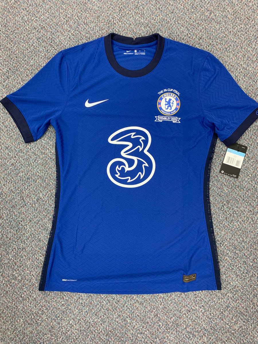 Euro_Cap's tweet image. Great to embroider the players shirts for the final , quick delivery on customers own garments