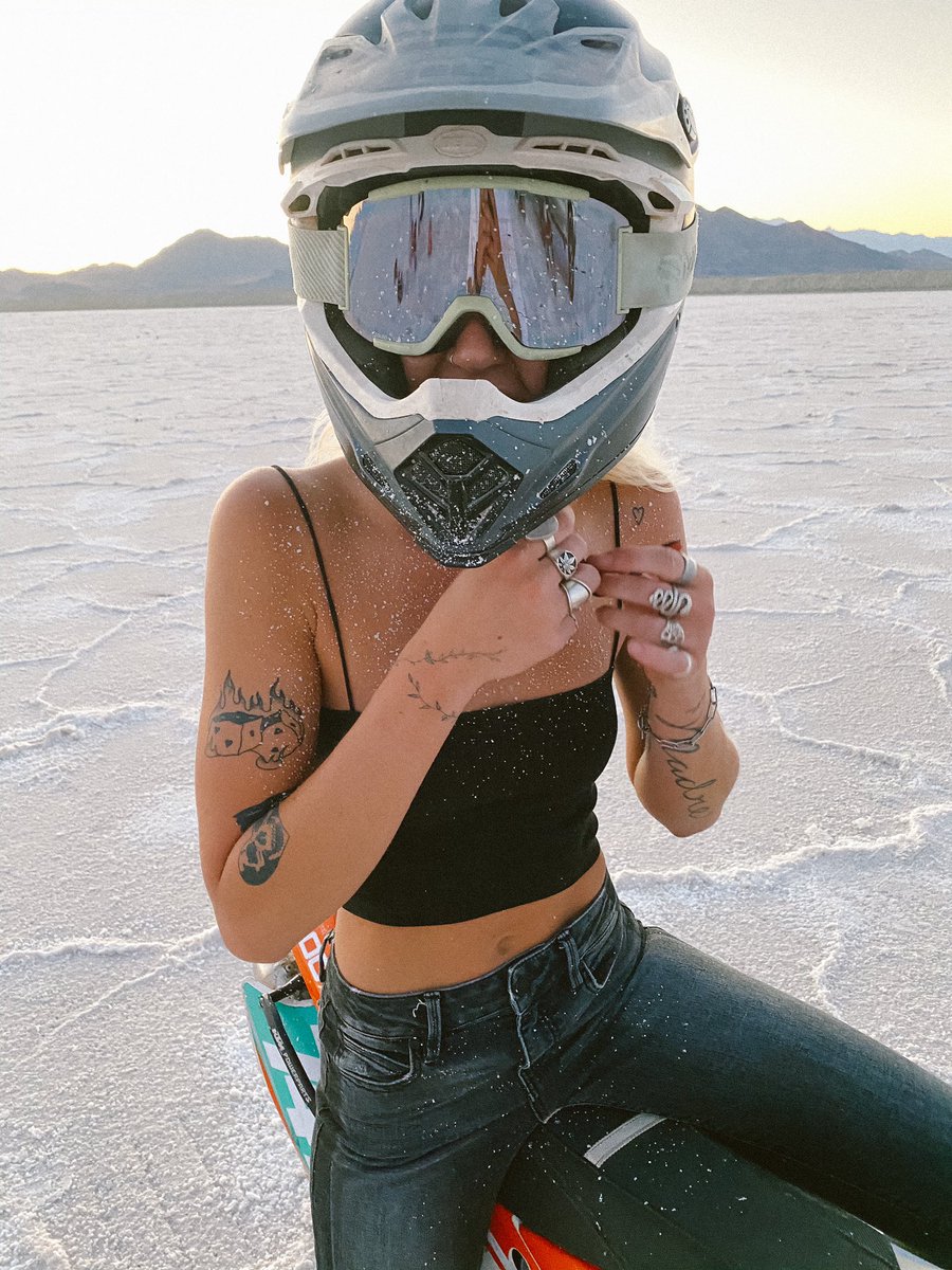 ashxharrs's tweet photo. Salty bitch tbh https://t.co/qijzffuwDL