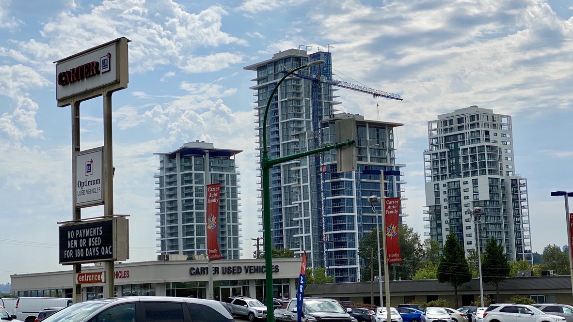 GeorgeCMichas's tweet photo. near Brentwood Town Centre, yesterday, from a bus stop on Willingdon just South of Lougheed Hwy https://t.co/OOxJG1Avf7