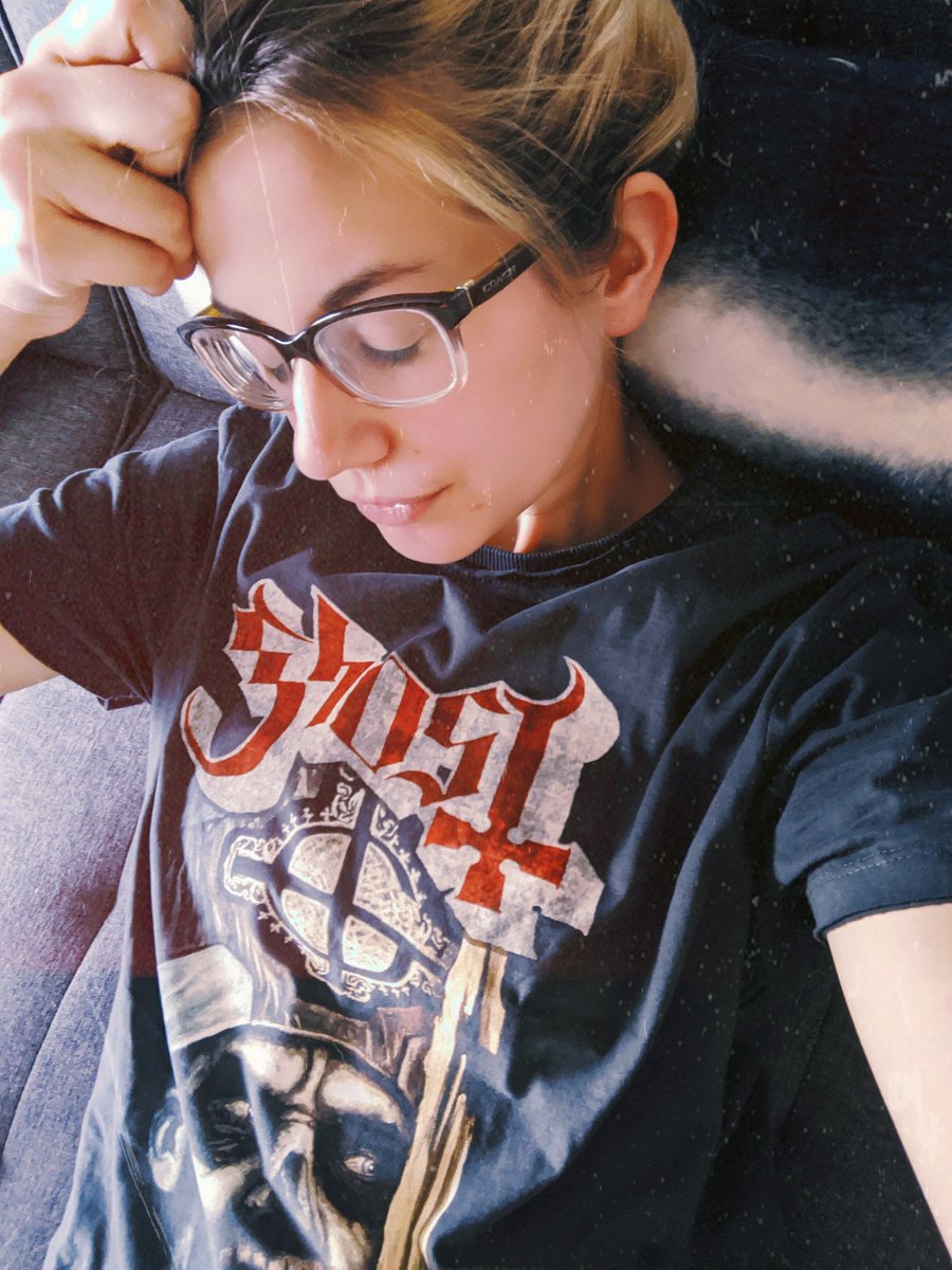 Today on 'How Many Band T-shirts Will Melissa Aquire in Quarantine?' ... Is this some sort of life crisis? What kind of almost-30-year-old needs this many band tees??