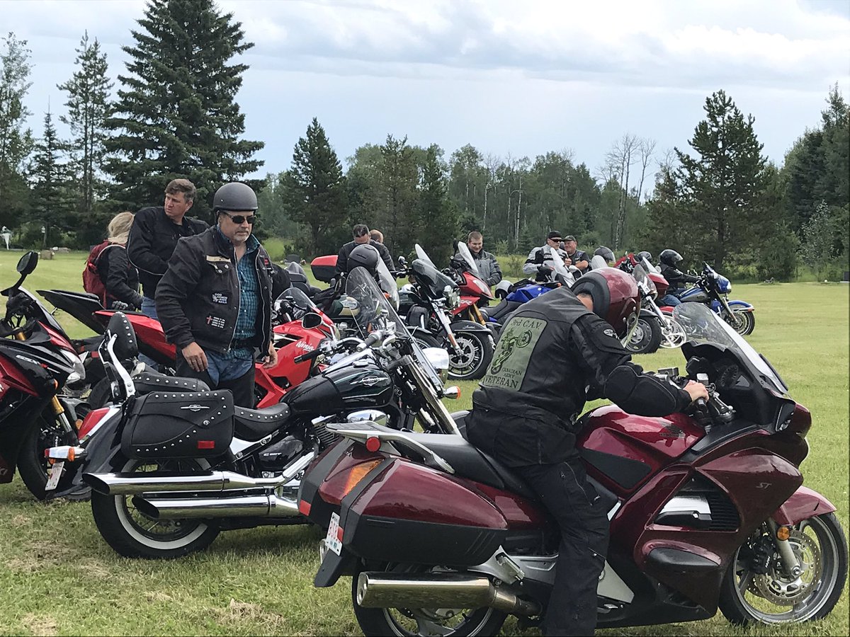 GrantCree's tweet photo. Attended the annual “Run For Ray” to remember fallen soldier 
Master Corporal Ray Arndt, who served with @loyaleddies. We  gathered at the McLeod Valley cemetery (160 km west of Edmonton) to pay respect and chat in person with folks we usually see on Facebook. https://t.co/6wz6QvyYvp