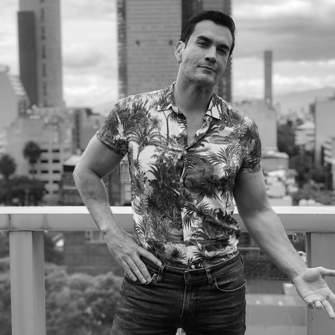 #Repost <a href="/davidzepeda1/">David Zepeda</a>
・・・
Todo llega a su tiempo al que sabe esperar ... <a href="/vencereldesof/">VencerMx</a>