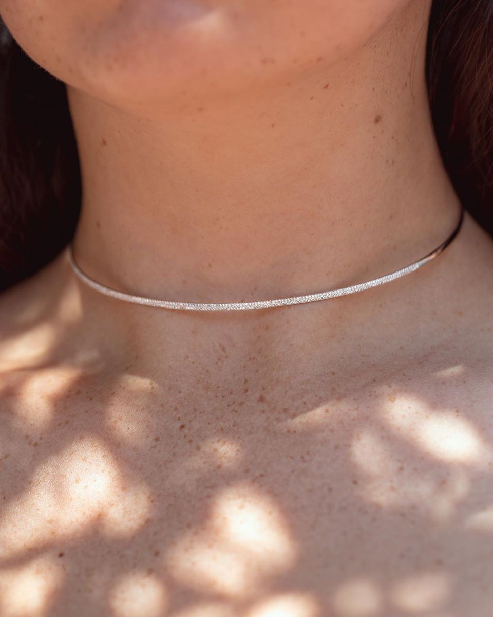 PBrideDiamonds's tweet photo. A simple everyday diamond choker 💎✨ #pavechoker #diamondchoker https://t.co/ueBvfqNPE4