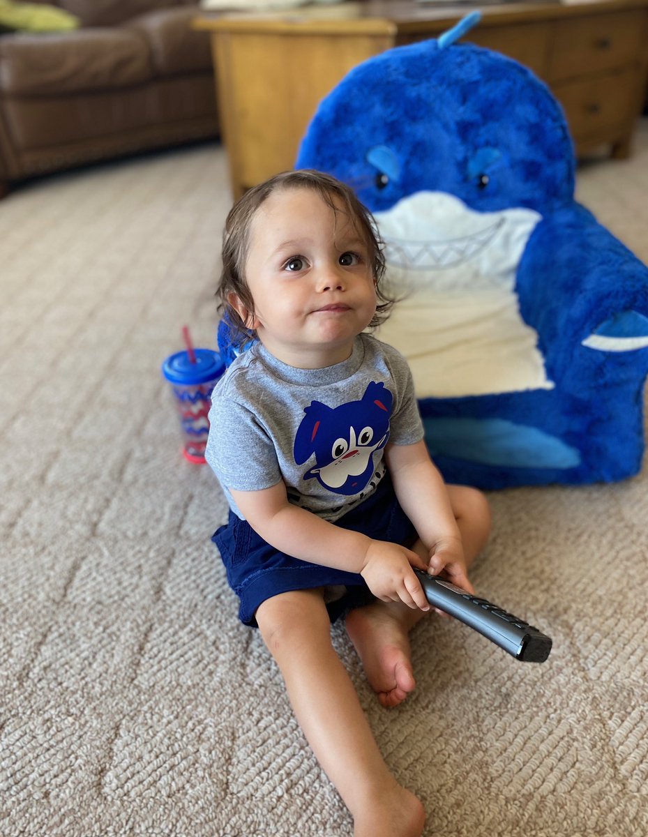 km_griese's tweet photo. Patiently waiting for the @sixers to come on... If only we were watching with @SixersFranklin https://t.co/koIgiOvqtz
