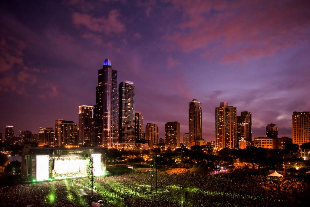lollapalooza's tweet photo. Day 3 of #Lolla2020 is live NOW! Tune in 💗 https://t.co/OGqNIKaulm https://t.co/H3cTIT8oIV