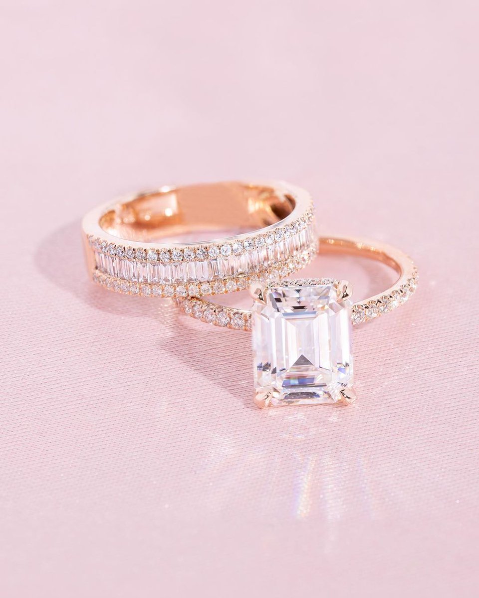 PBrideDiamonds's tweet photo. The hall of mirrors aesthetic ✨ #emeraldcutengagementring #baguettediamonds https://t.co/QnV44UQcdm