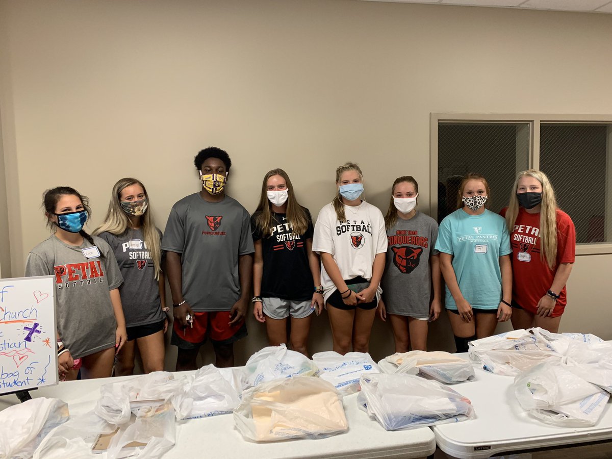 ZionEdwards14's tweet photo. Loved serving Jesus and the community this past week at Petal First Baptist and Carterville Baptist Church. https://t.co/1LoQnoZ1ne