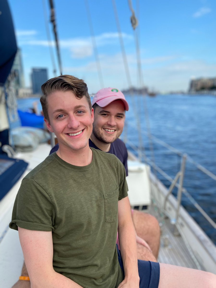 broadcastben_'s tweet photo. #Harbored⛵️— Happy weekend, from Baltimore. https://t.co/KNXF9sVWRQ