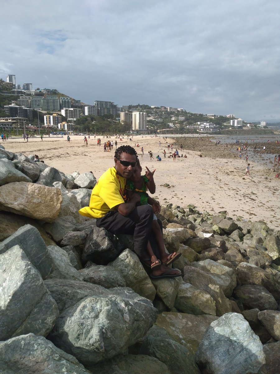 MPilpal's tweet image. Me and my baby..Ela Beach, Port Moresby..
