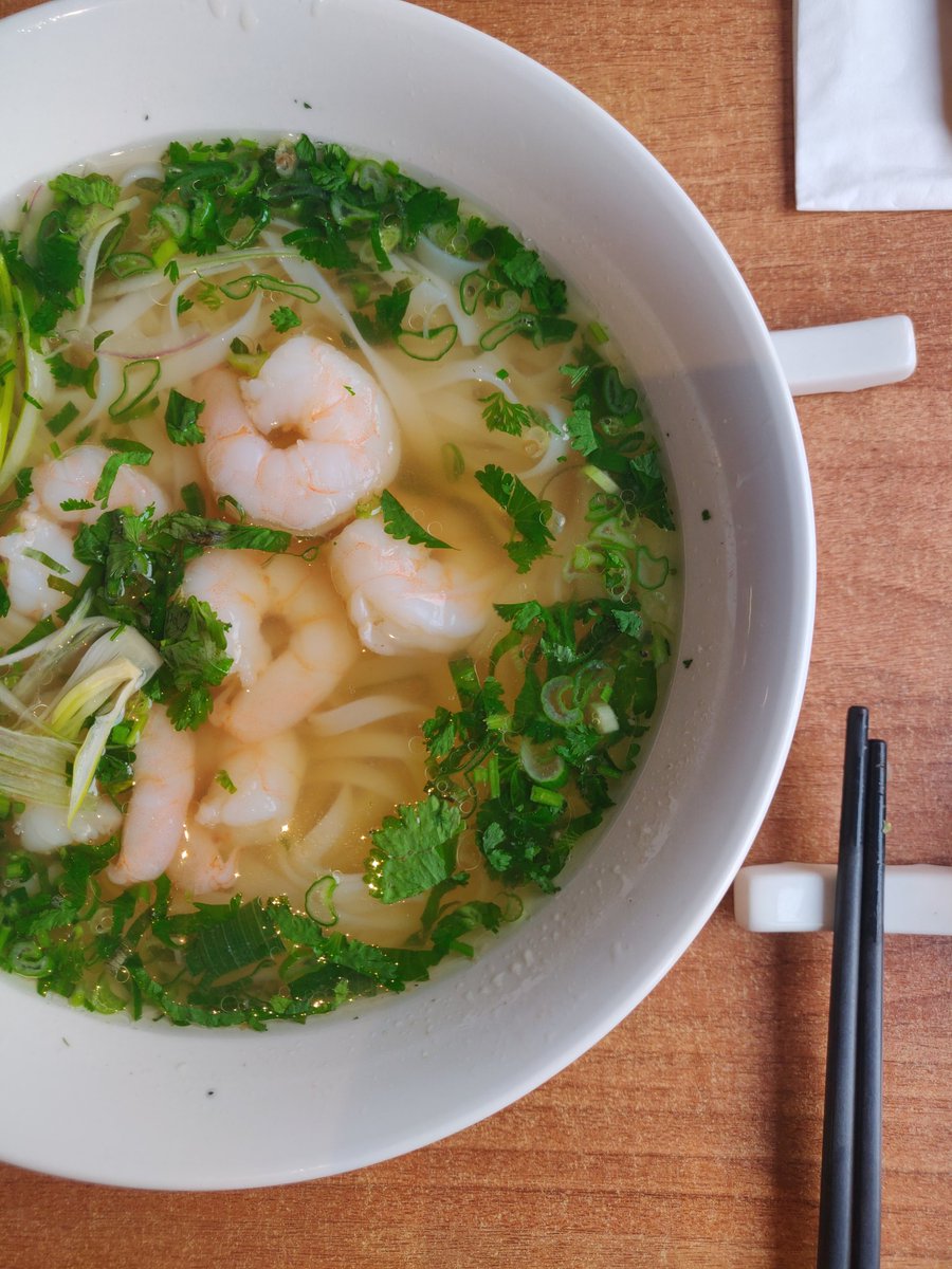 Vietnamese food at Q&T Vietnamese KitchenA small menu with a few appetizers, spring rolls, pho, and curries. Club it with the Tiger or Saigon beer.Just noticed, Asian food makes for such good pictures.