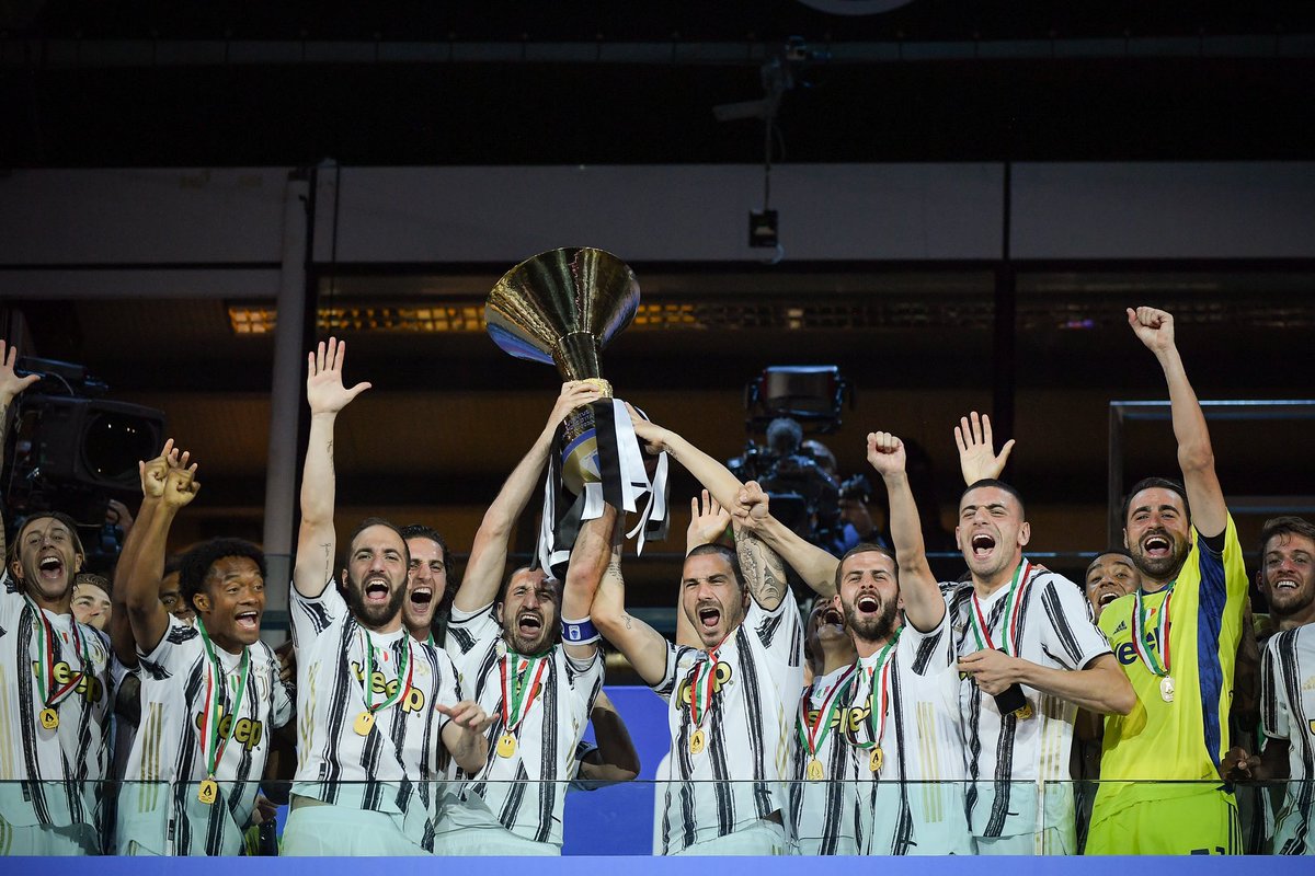 bonucci_leo19's tweet photo. CAMPIONI D’ITALIA 💪🏻 #stron9er #LB19 #FinoAllaFine https://t.co/bAPVYFFcZK