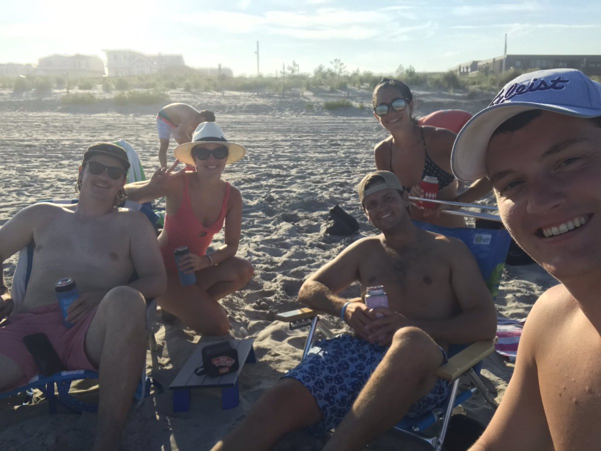 Timber_Wilson's tweet image. #HunksBeachTakeover