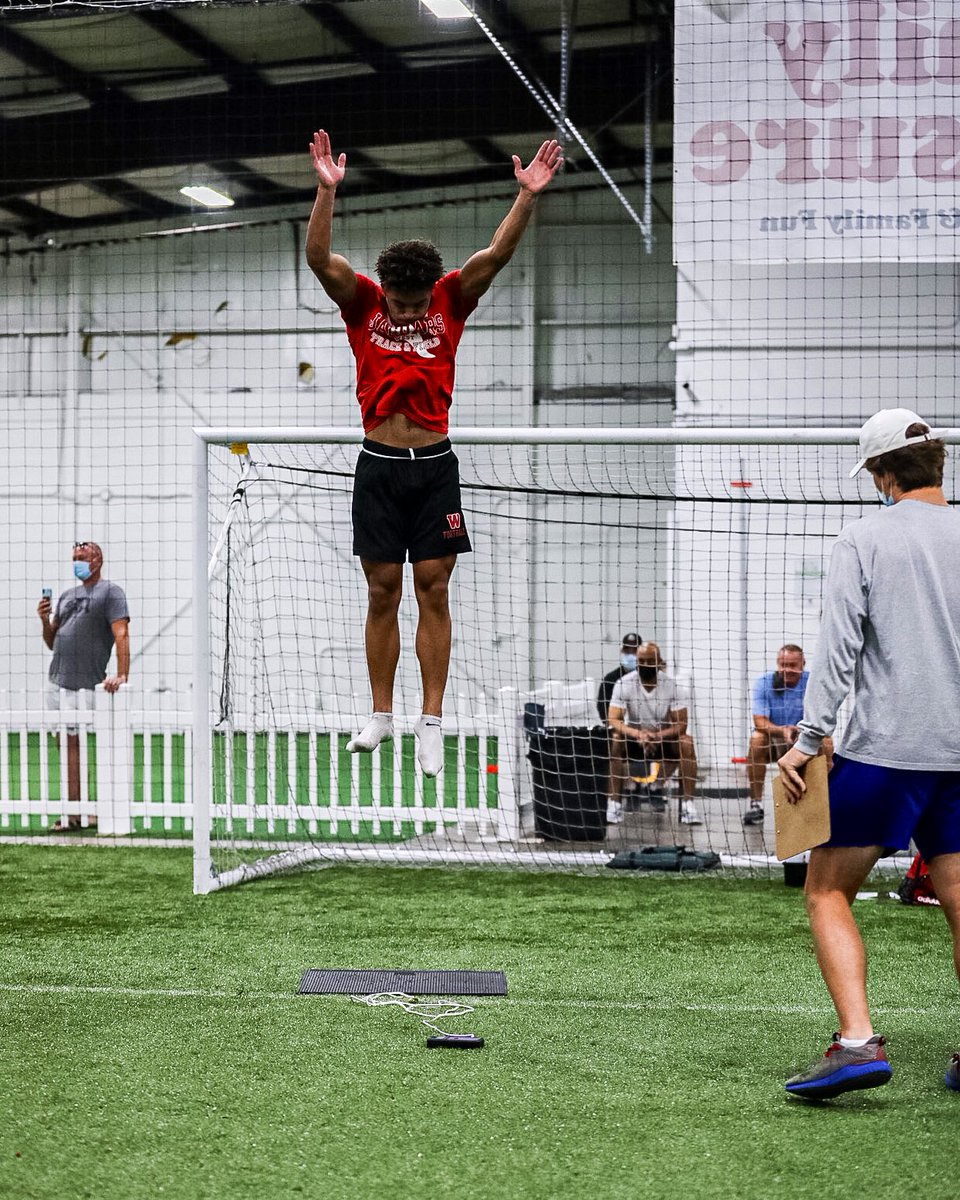 Today’s Top Standing Vertical Jump

Andrew Bradley, CB, <a href="/BVWFOOTBALL/">BVW Football</a> - 41.9 inches 🤯

Quite possibly the top verified standing vertical jump in the country for 2020.

📸 cred = <a href="/JanSalmon77/">Jan</a>