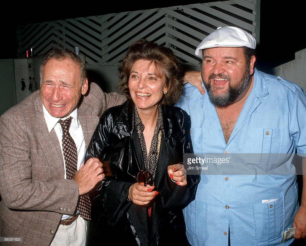 love this photo... 
Mel, Anne and Dom :) #DomDeluise