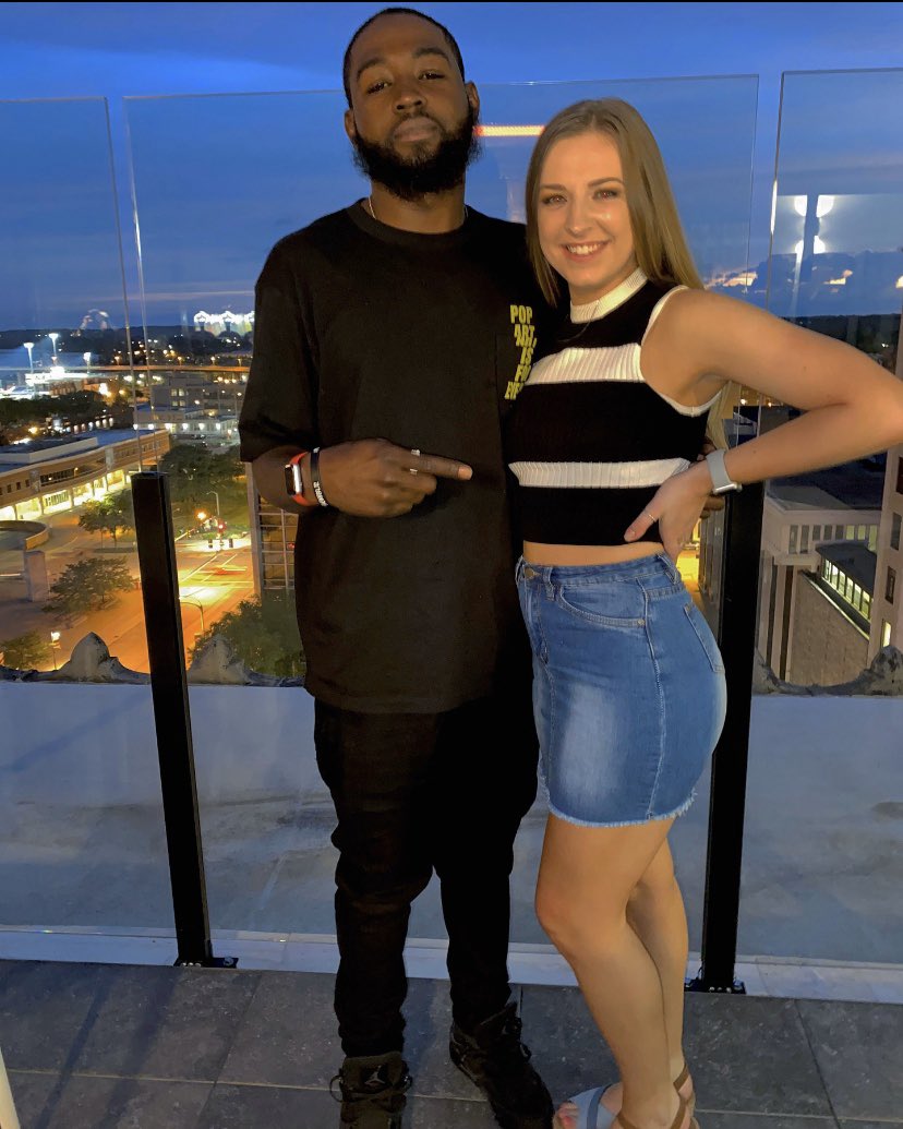 Happy #nationalgirlfriendday to da wifey @wiseannaj 🖤💜