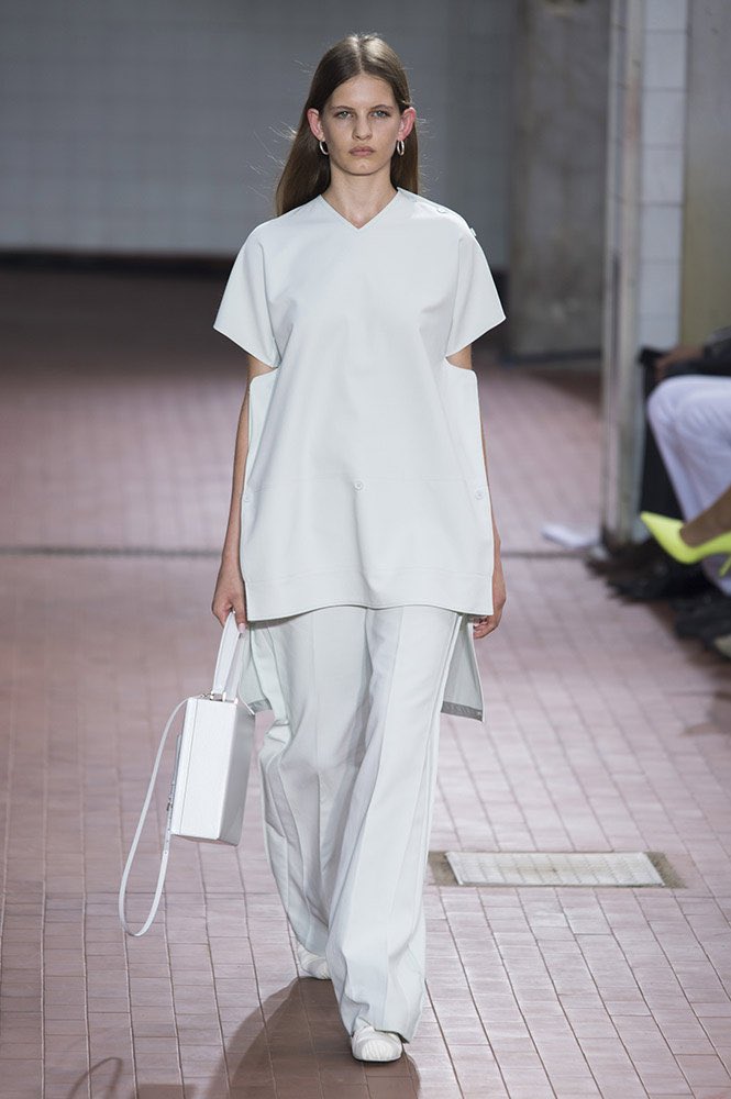 jil sander.jil sander’s minimalist, modern aesthetic had been established long before phoebe philo took over at céline and redefined the brand. it’s a great companion to old céline, with its simple cuts and large tote bags.