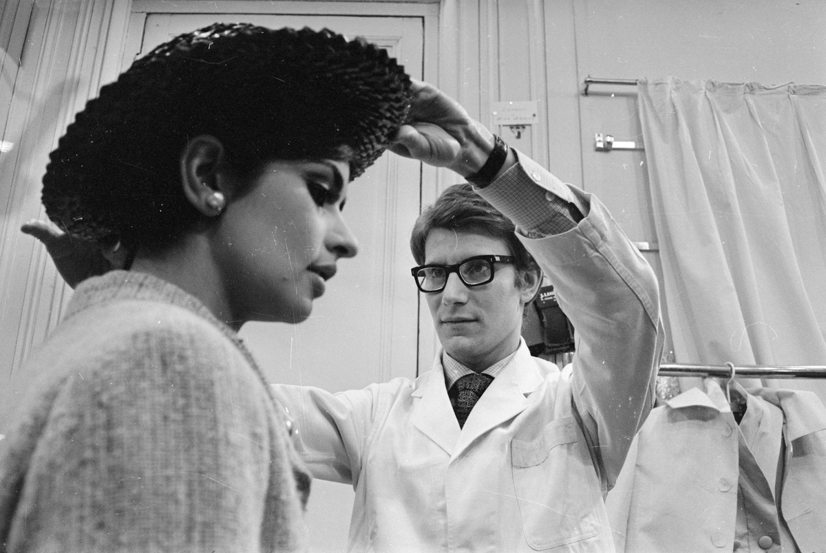 eterno_efimero's tweet photo. Happy Birthday to my favorite of all times #YvesSaintLaurent https://t.co/2zbdON2xbW