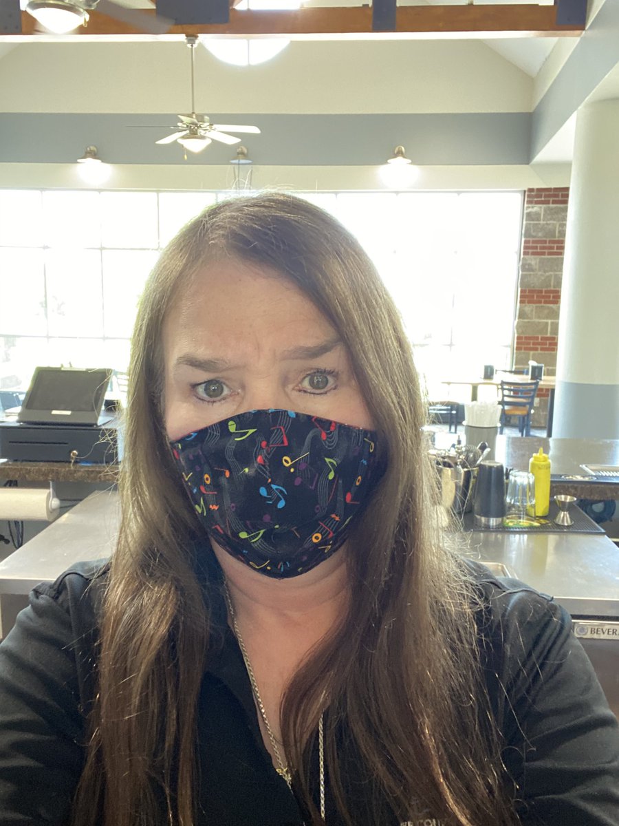 kellysangelo's tweet image. If we have to wear a mask we should make it fun!