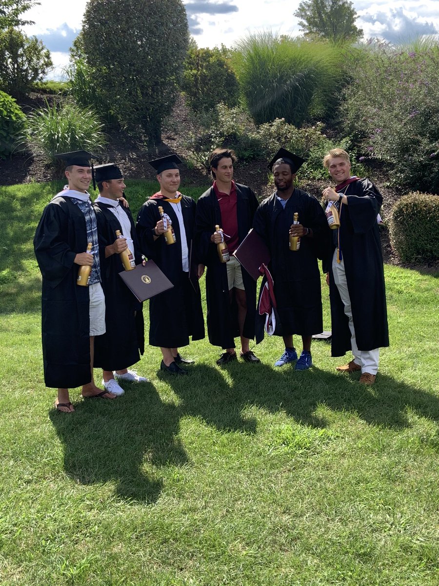 LafayetteBsbl's tweet photo. Glad this group was able to gather today to watch our virtual graduation with their families and Coach Kinney. Thank you guys for everything and we can’t wait to see what you accomplish in the years to come. #LafayetteNine #TwoFiveOut https://t.co/9zXFVssxF8