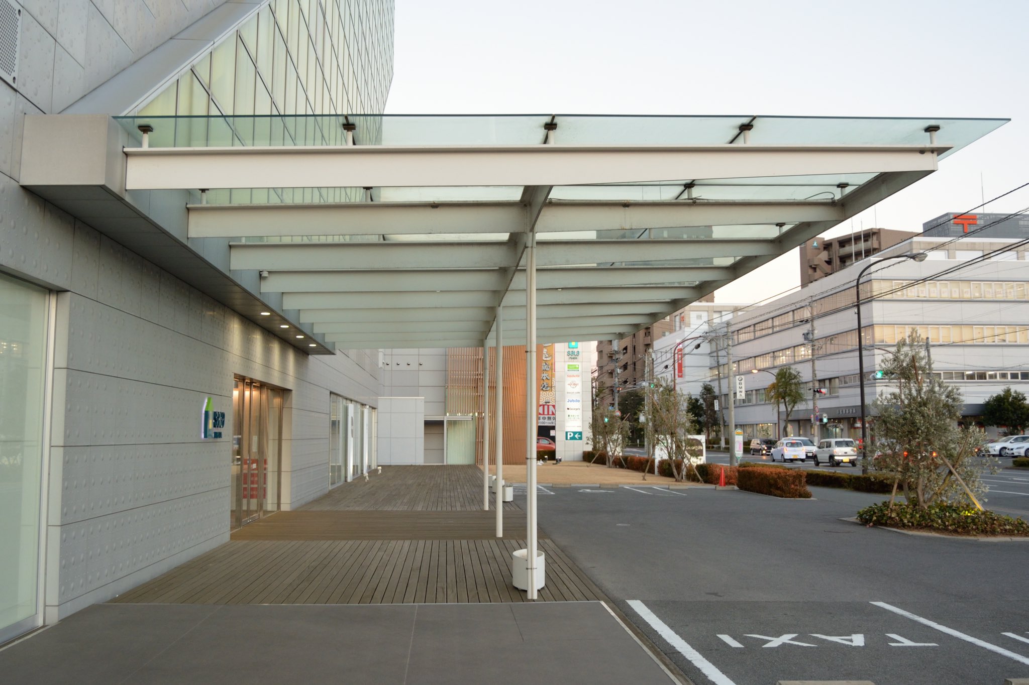 ｼﾝ キャノピー Of サーラプラザ浜松 黒川紀章建築都市設計事務所 1981年 改修 青木茂建築工房 11 ディテールの会 T Co Zt43x2vopp Twitter
