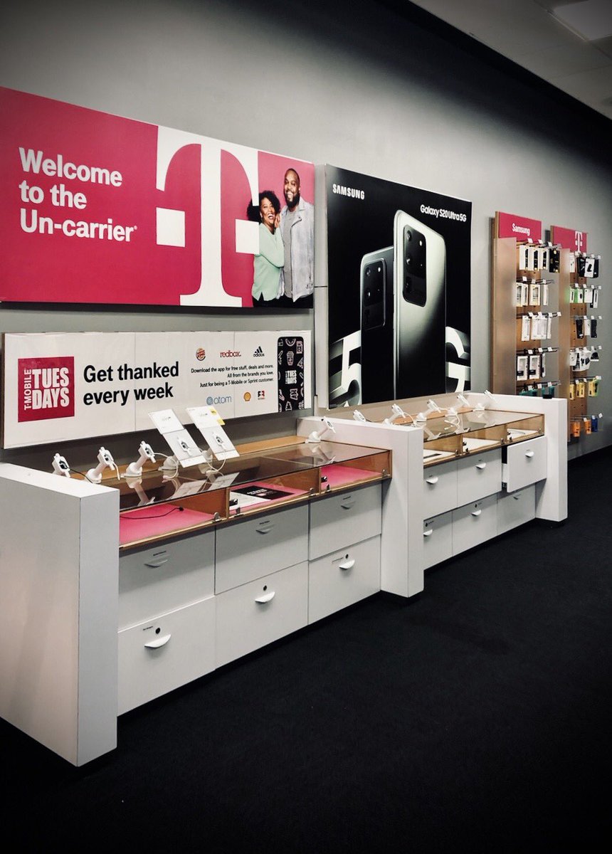 LittleRueToYou's tweet image. Royal Oaks 11660 Westheimer Rd Houston TX 77077 Wants to personally welcome you to the #UnCarrier #WeAreTMobile @JonFreier @Erica__Gilliam @jcbrandenburger @scotthou1 @CSource_Tweets @mrbrandenburger