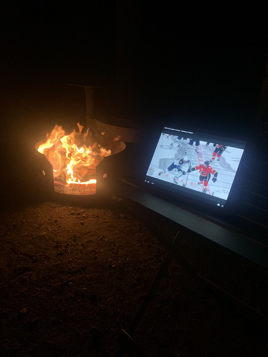 MJcgy's tweet photo. Gearing up for the 3rd #flames https://t.co/lPuyYXYpya
