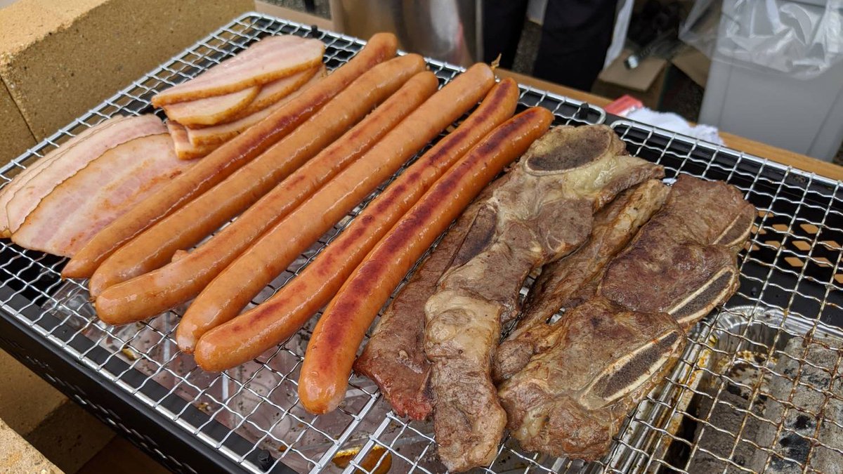 公式 チーズガーデン On Twitter ただいま那須本店ではベーコンやウインナーなど外テントにて販売中です 焼き立てをお召し上がりいただけますよ ぜひお立ち寄りください Https T Co 8fianyzu3n Twitter
