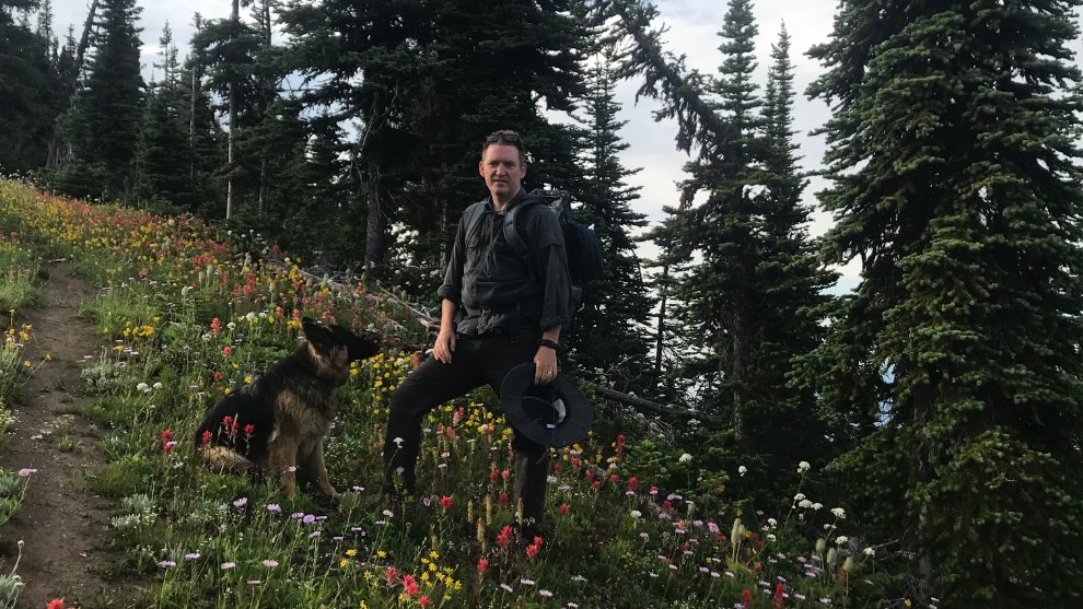 wildbearlodge's tweet photo. Wildflower season now in the alpine above the lodge https://t.co/U3hghHuKRn