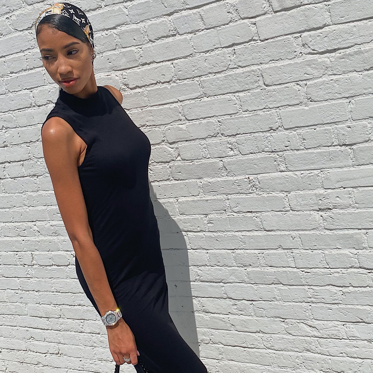 whereisindya's tweet photo. Luxury. Exclusive. Black Woman in Tech. 🖤 

#engineerbae 
#techbae 
#blackwomenintech https://t.co/OVi1APLErZ
