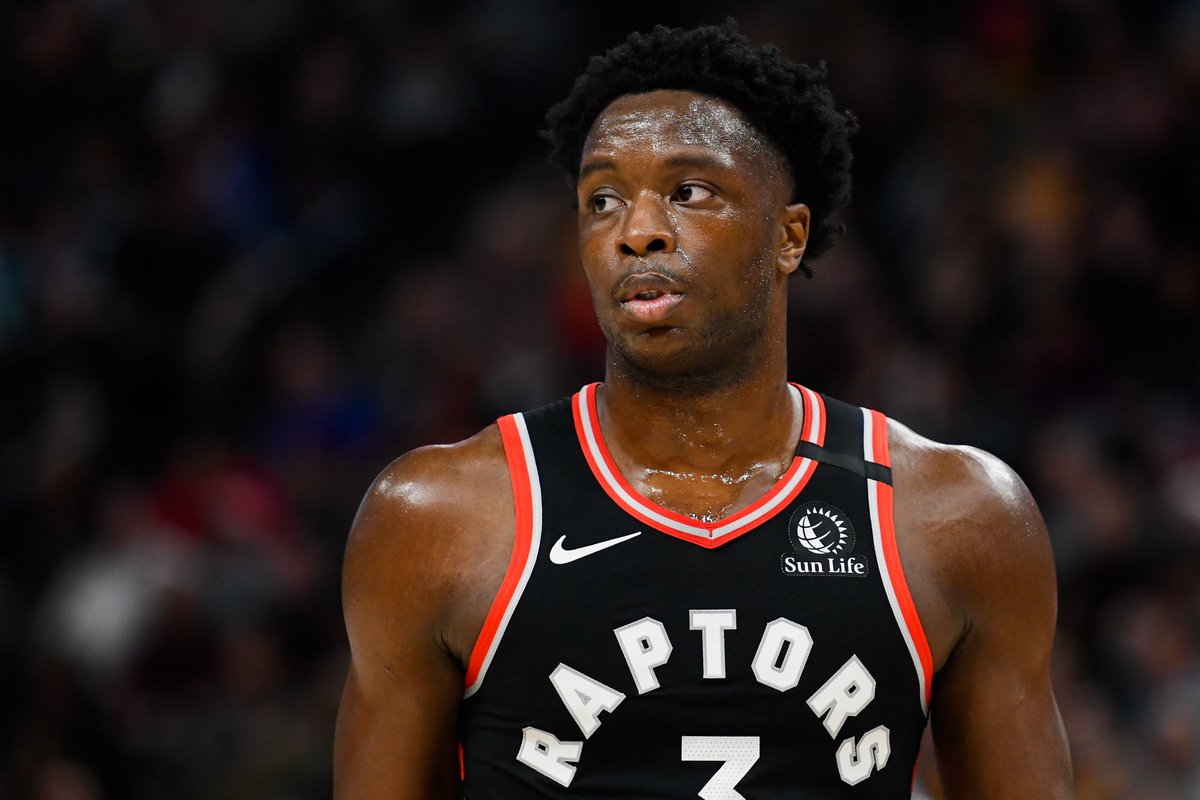 YahooCASports's tweet photo. “hold on kawhi is still on the raptors ??” https://t.co/RFkfqTiriB