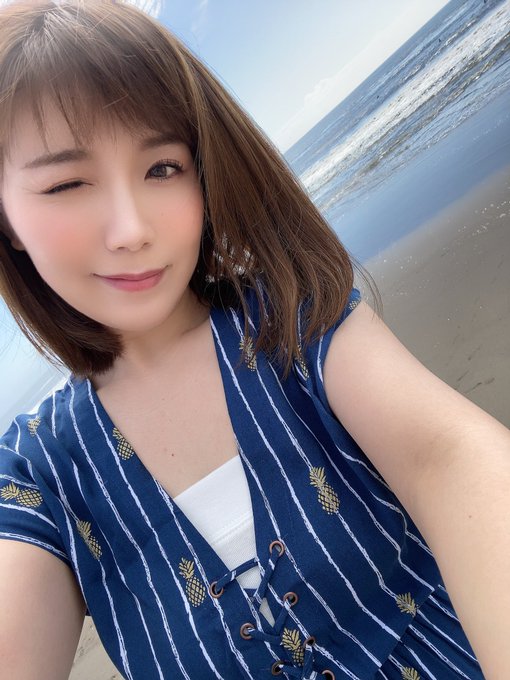 おはよう🤗 https://t.co/rrBniAMn3H<a href="/tag/%E5%BD%BC%E5%A5%B3%E3%81%A8%E3%83%87%E3%83%BC%E3%83%88%E3%81%AA%E3%81%86%E3%81%AB%E4%BD%BF%E3%81%A3%E3%81%A6%E3%81%84%E3%81%84%E3%82%88"class="tags"><span>#彼女とデートなうに使っていいよ</span></a>