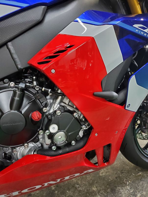 Cbr1000rr ピボットボルト Mel 670 Genuine Sc57 バイク ホンダ 即納 在庫有 新品 純正 車検 部品 税込 送料無料 Mel 670