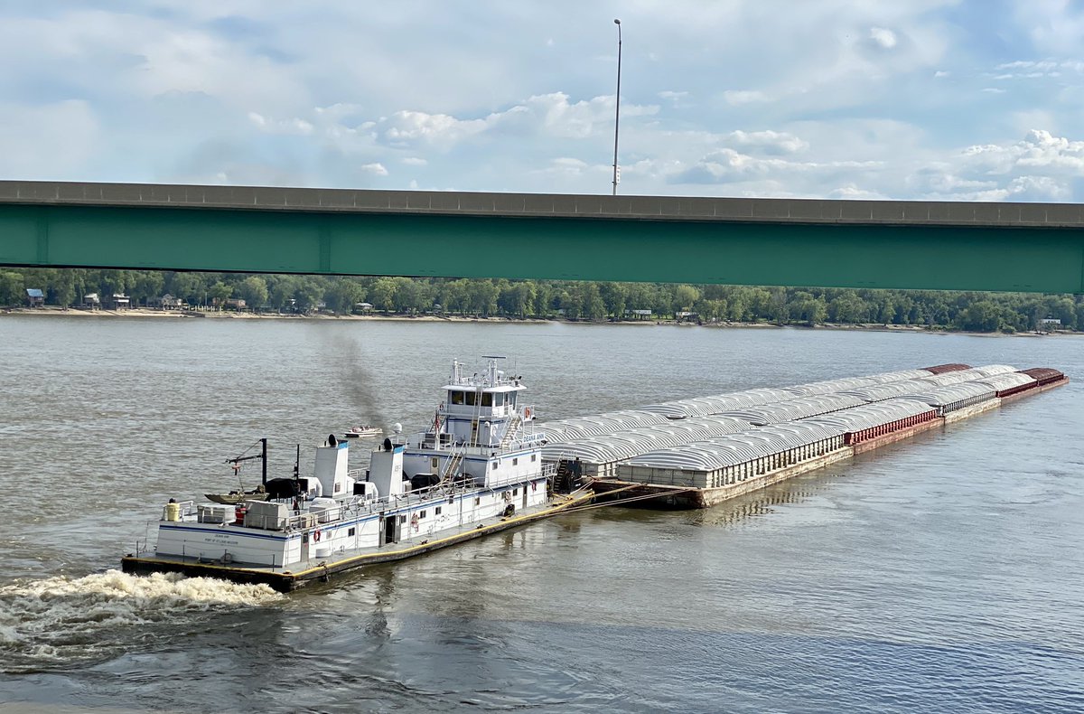 We came back to Keokuk, Iowa and got to see the largest Lock on the MS River in action. Huge number of barges moving through. Also saw evidence of TRUMP Country! 