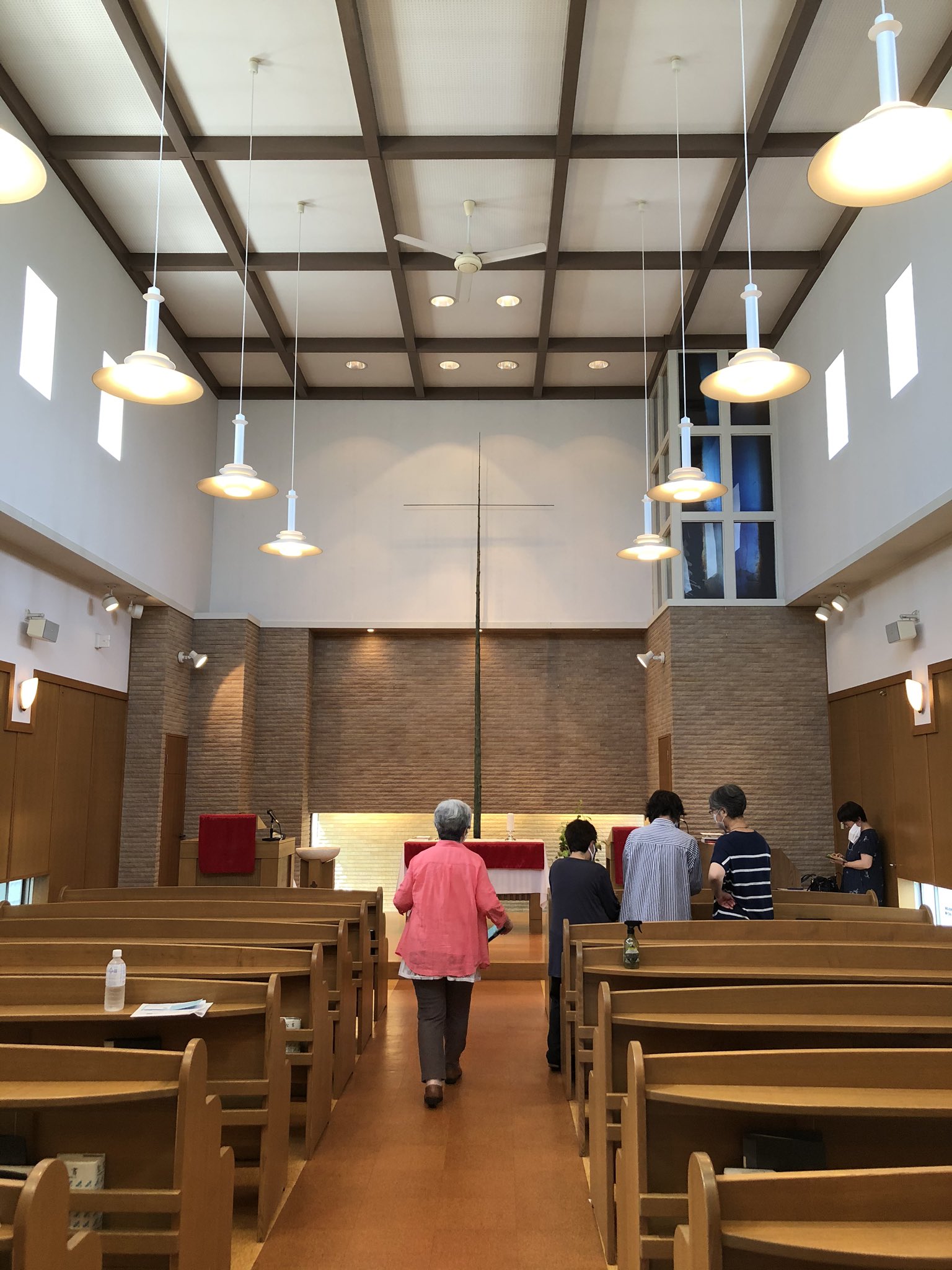 和子pa Twitter 自从聆听任不寐牧师的主日证道 一直想重返没有女牧师的教会 而且是路德宗教会 今天终于来到这个离家较远的路德宗日本教会 希望自己这些天经过任牧师的启蒙之后有所长进 能够领受日本牧师宣讲的圣经真理 T Co Mn9dauoxab