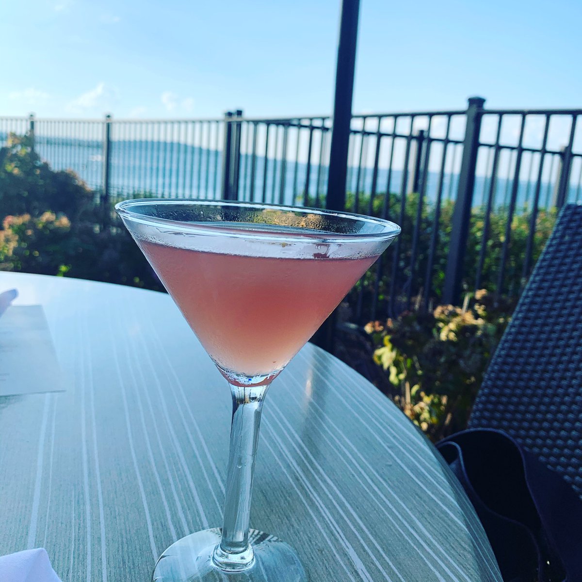 emmy_m's tweet photo. Drinks with a view. #ILoveRI https://t.co/jjaHFUaFiY