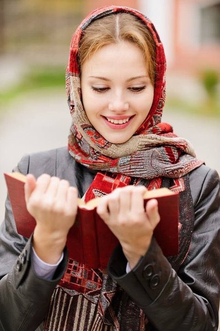 rioaia's tweet photo. هل استطعت إيجاد قارئ واحد يقرأ لك
أو يضع إشارة إعجاب
أو يعلق بإيجاز شديد على إبداعك
مهما كان بعينيك أو أعين الآخرين
إذا كانت الإجابة نعم
فألف مبارك
فقد نجحت في تحقيق الغاية الأساسية من الكتابة
وهي أن تجد إنسانا آخر يؤمن بك
ويصغي إليك
لذا انظر إلى نفسك في المرآة وقل بفرح
أنا موجود https://t.co/6s2BYws0vd