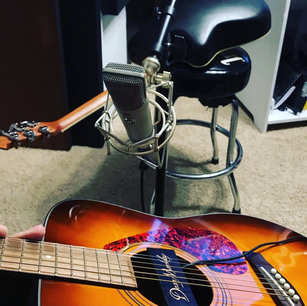 CasketRobbery's tweet photo. Since we wrapped up the album recording we decided to get right into the studio again to work on some cool, new and different content. We’re working on a lot of new things for everyone. #acoustic #grandpaguitars #patreon #newmusic #DeanMarkleyStrings https://t.co/XggNYjDarW