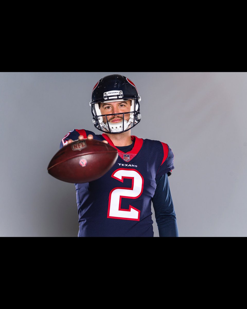 10AJMcCarron's tweet photo. Year 7!!! Let's Ride H-Town! 🤘🏼🤘🏼 #Blessed #DoWhatYouLove https://t.co/91LU5Jc2m1
