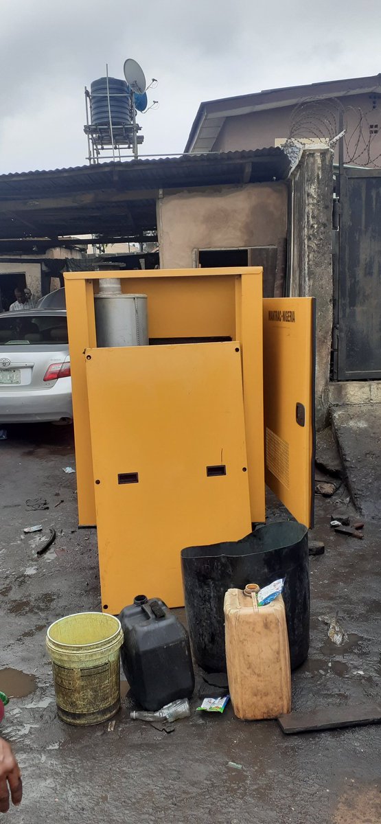 Deedynamictech's tweet photo. Generator Genuine Parts for sale DM us or call us @ 07065976196 #BBNaija #bbnaija2020 #bbnaijalockdown2020 #FACup #ManLikeOzo #Beyonce #AMOwambe #MarkInOurHearts #스물둘_마크가_빛날_시간 #onhermajestyssecretservice #BBNaijaLockdown # https://t.co/EoqIbvOF5d