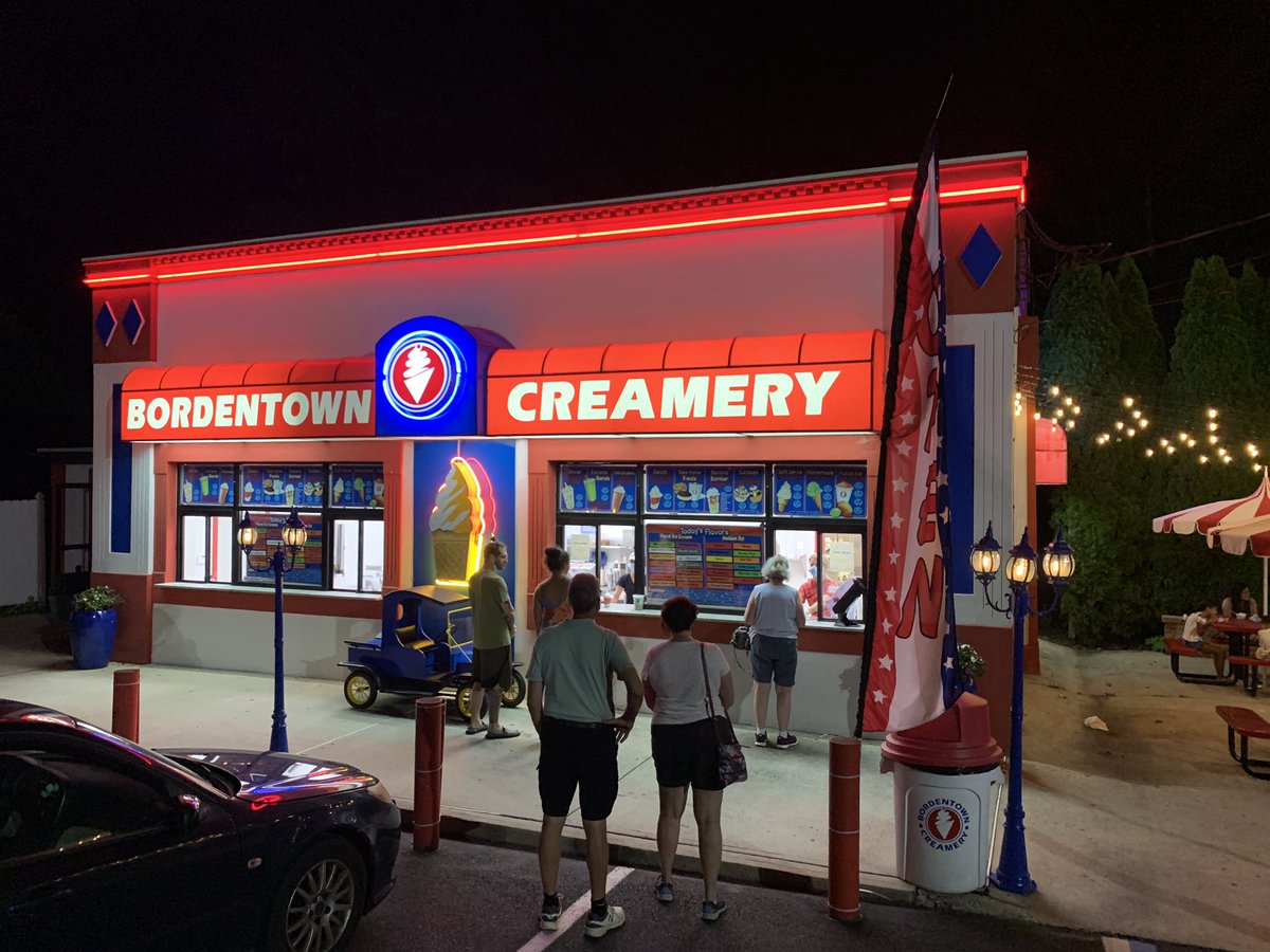 mycrazyworld___'s tweet photo. @ChasingAllison Remember #RitasThursdays here in Bordentown?? They changed it up on us @TheJerryBurke https://t.co/NaS6W8kfsd