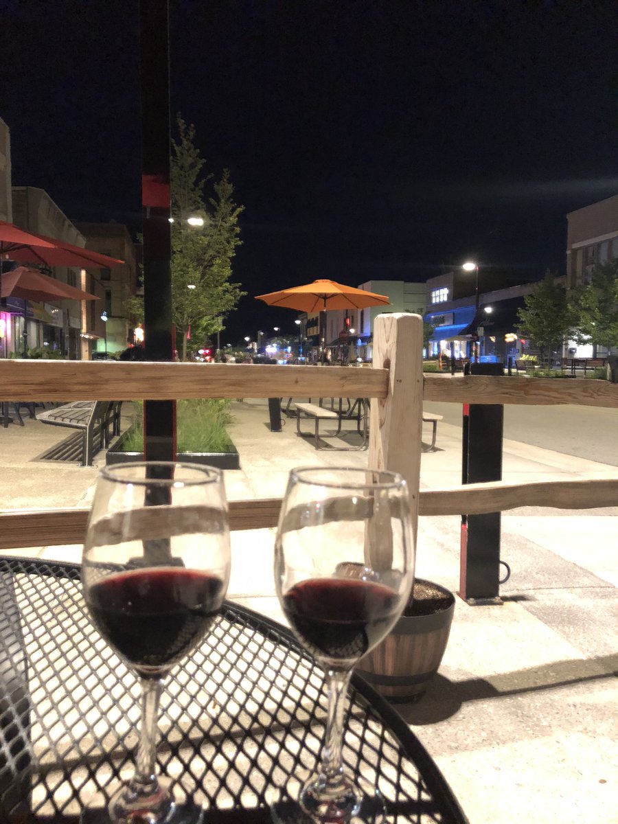Dean_L_Evans's tweet photo. Enjoying wine and live music in @DtMidlandMI 
#GrapeBeginningsWinery #DrinkLocal https://t.co/jtAtwpbvie