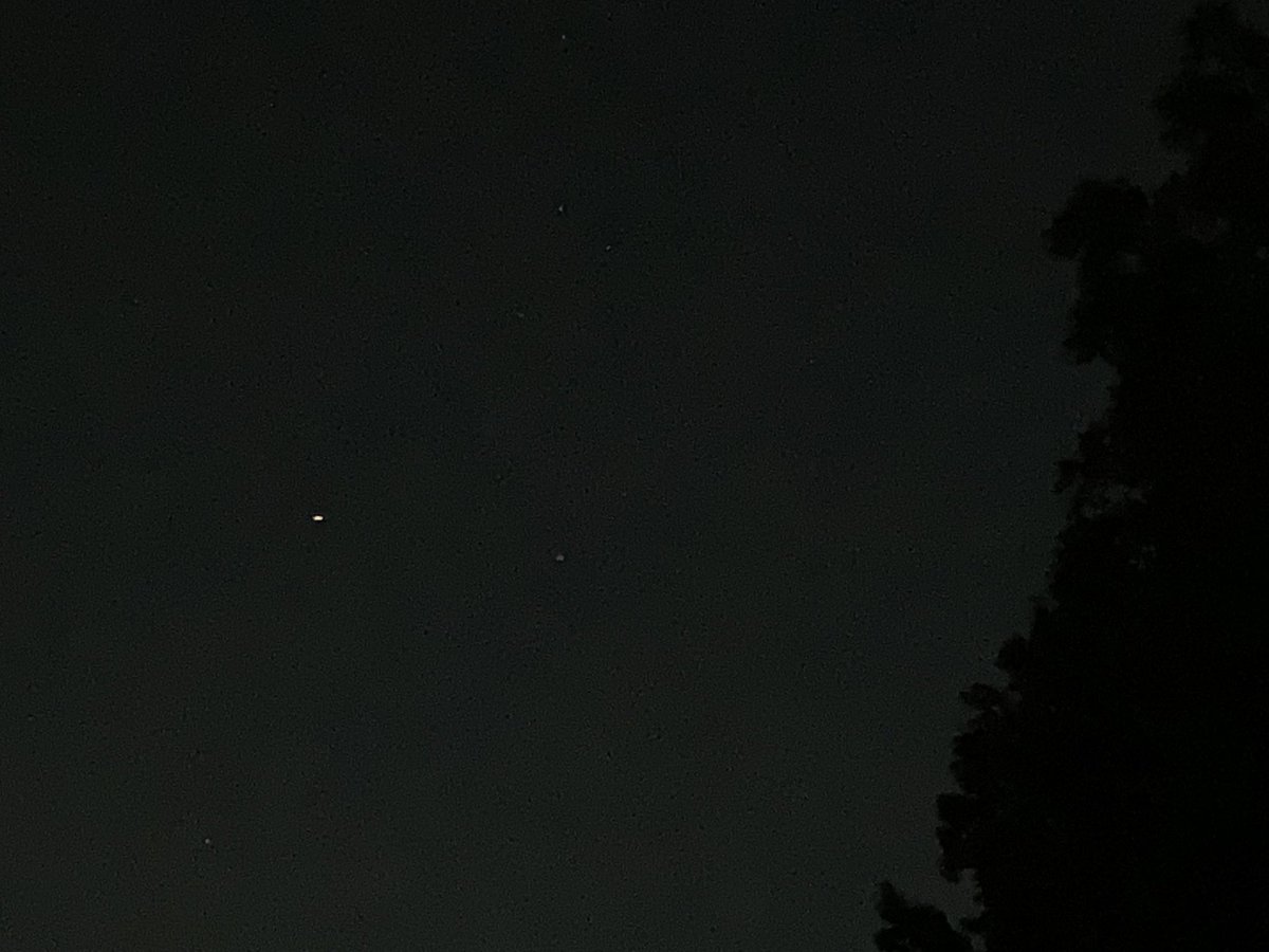 _andreios's tweet image. Just saw #ISS and #CrewDragon pass overhead! @NASA @SpaceX @AstroBehnken @Astro_Doug Godspeed back to Earth!