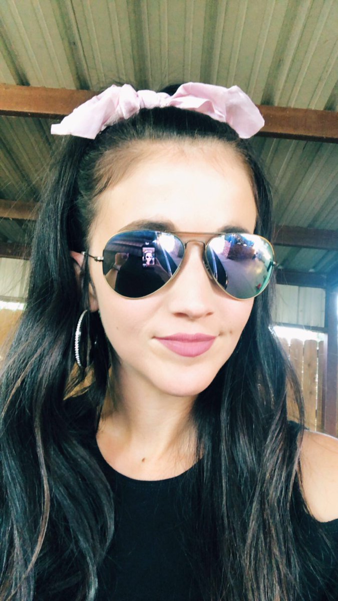tanyafgray's tweet photo. ✌🏼✌🏼 https://t.co/9sKz87AYoV
