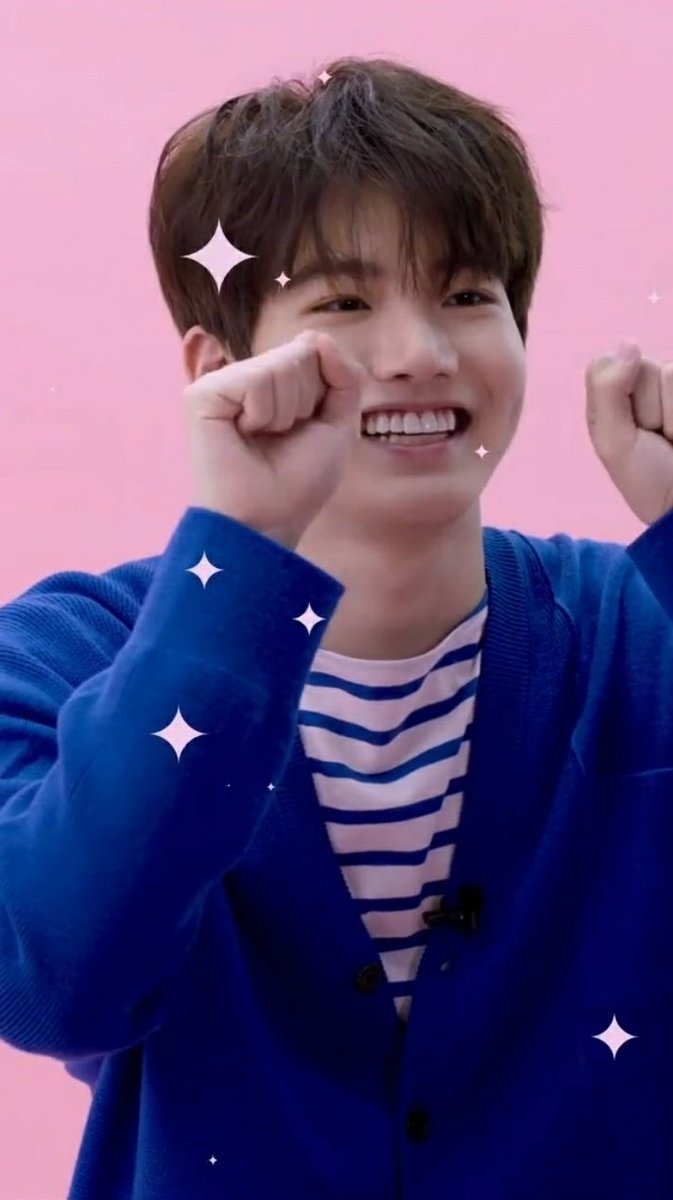 with_bigbang's tweet photo. Name: Kim Junkyu
Age: 21
Family: Dad, mom, older brother, pets(ruby, eungdu)
Position: Vocal, mood maker
Hobby: listening music, playing survival games
Hastag: #slepp #happines #twinkle
We'll try best to be like real #TREASURE
#TREASURE_BOY_D5
#트레처
#JUNKYU
@treasuremembers https://t.co/YxGvXAEltu