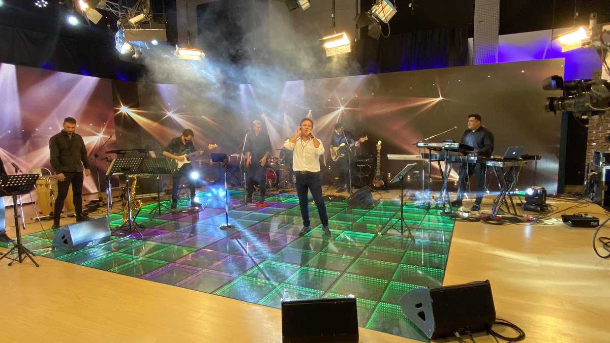 webgerman's tweet image. #salvemosalcuarteto @alferdez Grande Fernando Bladys!! Aguante el Cuarteto!!