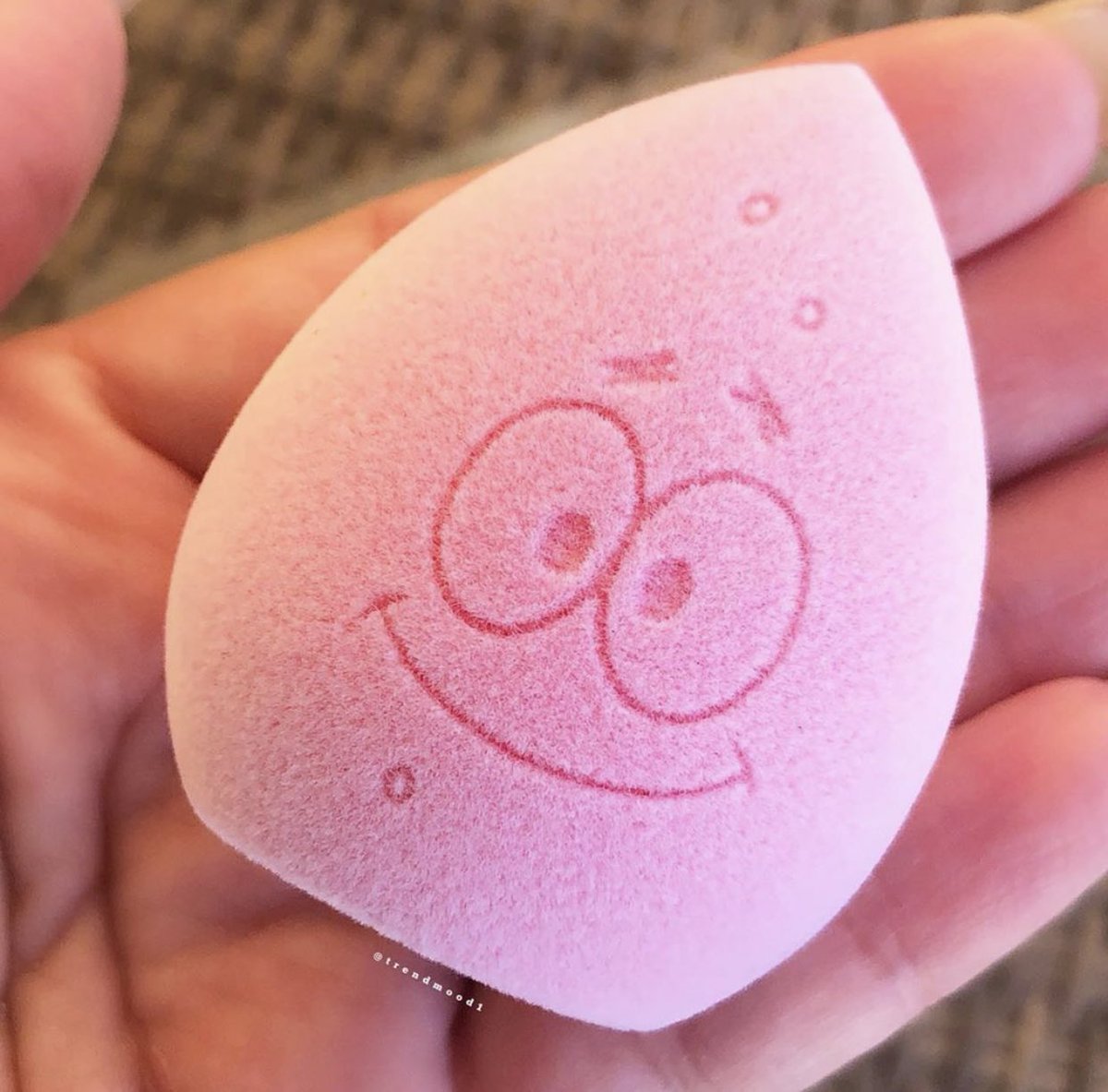 Trendmood's tweet image. #REVEALED 🚨The Cutest Collaboration 😍💦🧽 #thejunoco X @SpongeBob Includes a Set $24:
Microfiber #Spongebob Sponge
Microfiber Patrick Star Sponge 
Gary Mini Duo 
Bikini Bottom Bubbles Soap Bar 
#ComingSoon *use code: TRENDMOOD 20% off
