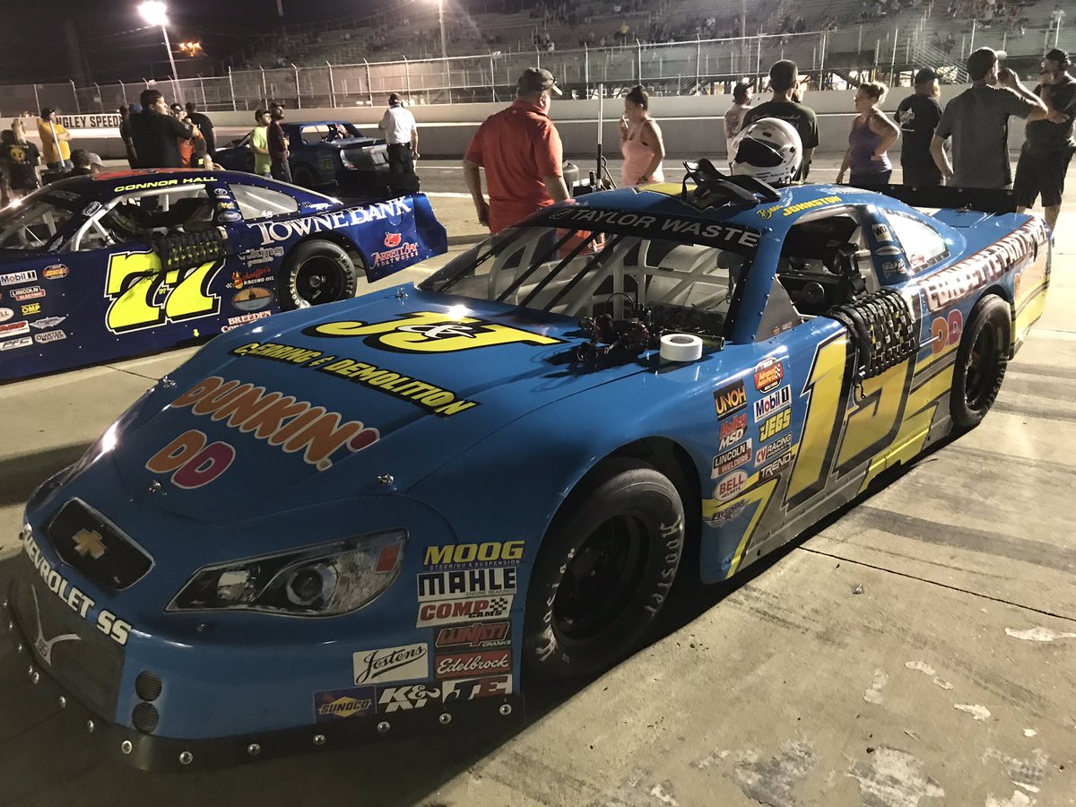 markwertz55's tweet image. . @LangleySpeedway after first race invert @connorhallweb will roll off P8 and the @KeenParts @dunkindonuts  #ProFab #19 will roll off on the #Pole for race 2